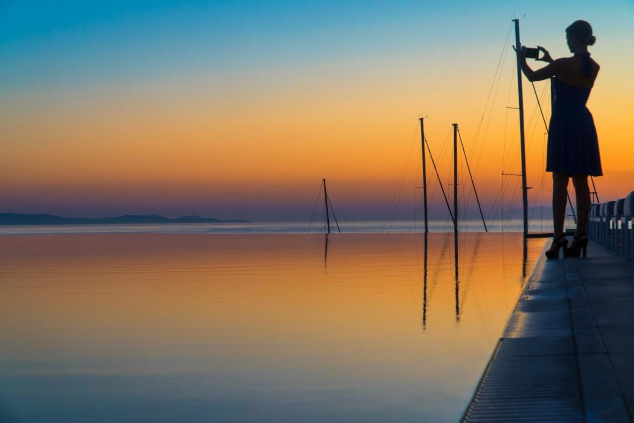 Mykonos Riviera Hotel & Spa, A Member Of Small Luxury Hotels Of The World Tourlos Exteriör bild